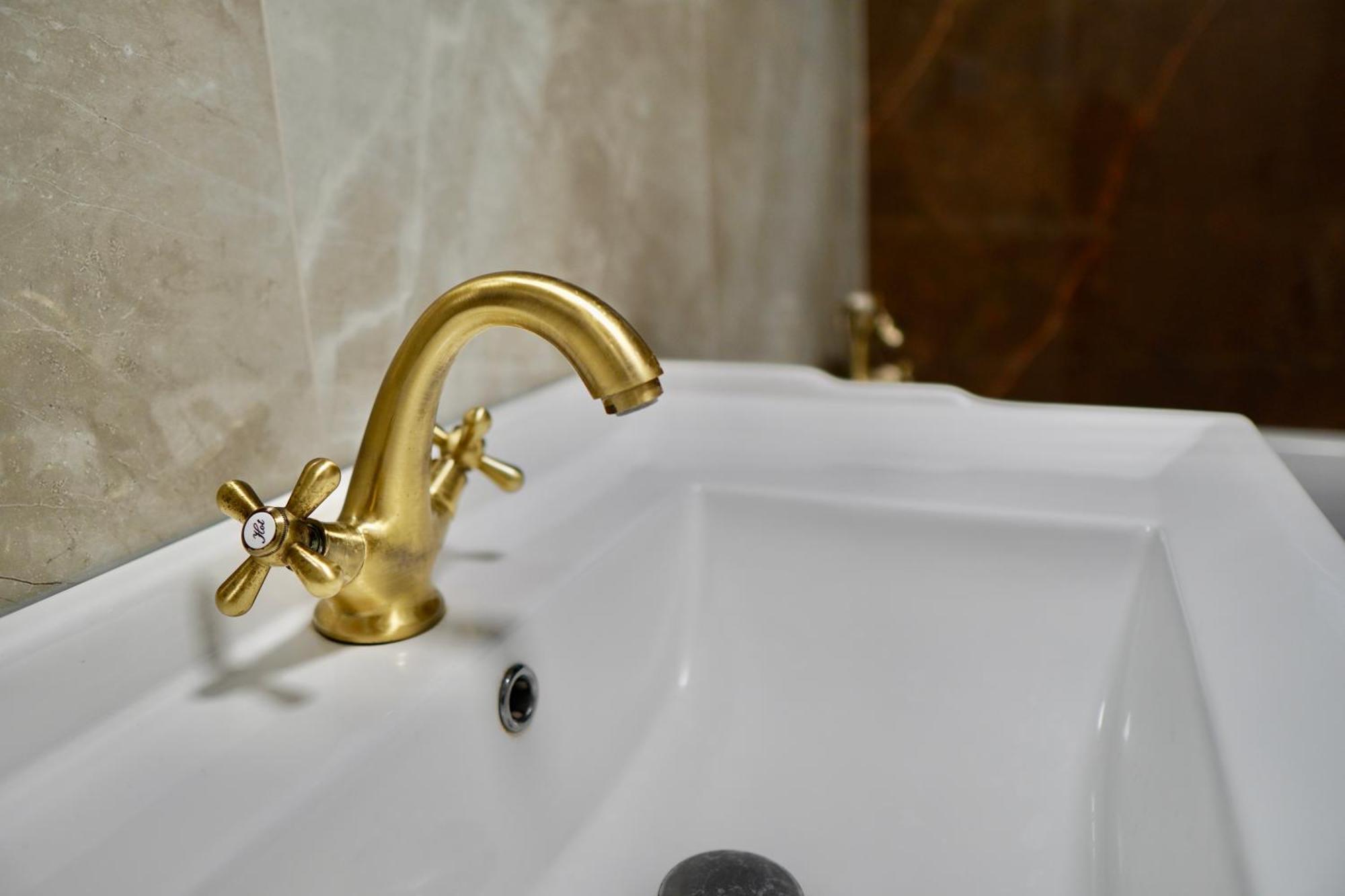 Coresi Mall Large 2 Camere, Sleeps 6 Brasov Bagian luar foto