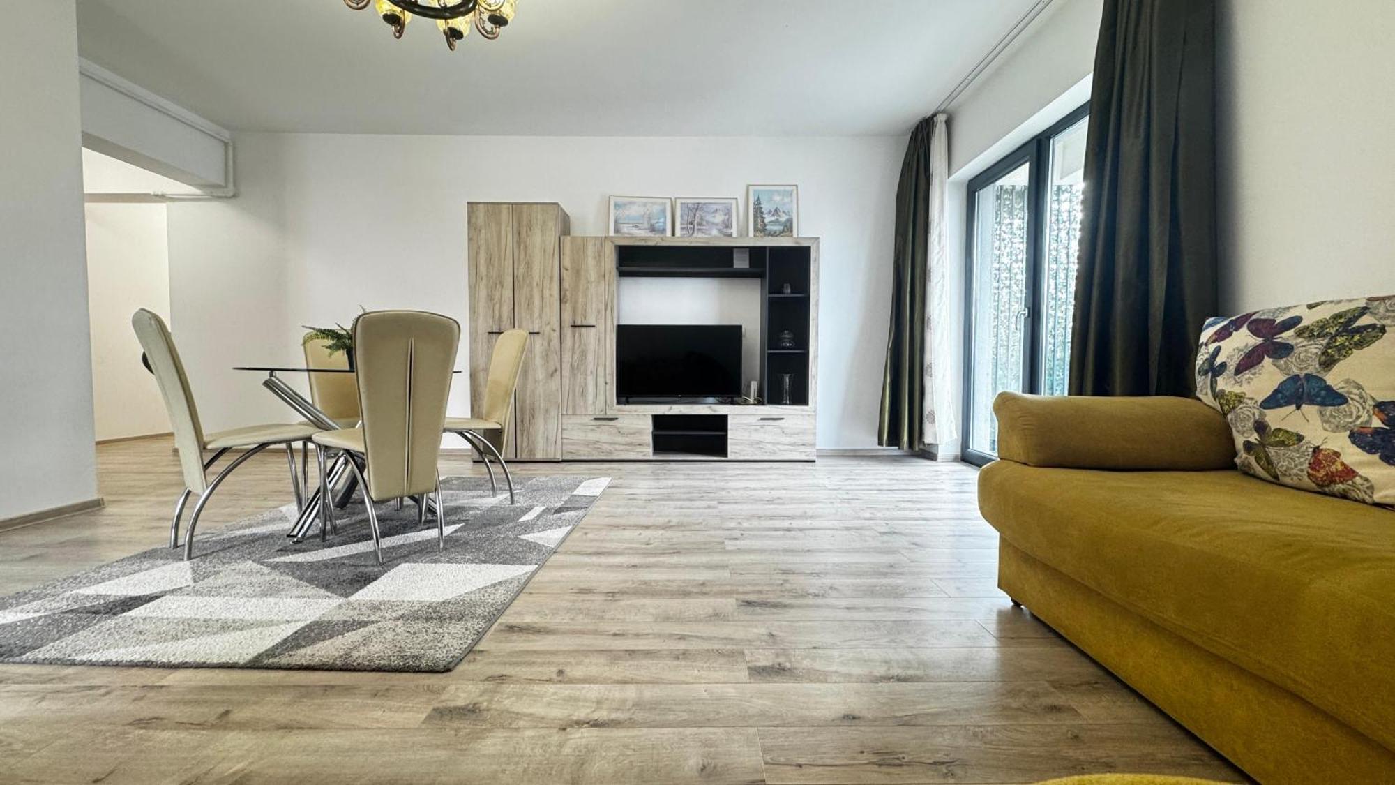 Coresi Mall Large 2 Camere, Sleeps 6 Brasov Bagian luar foto
